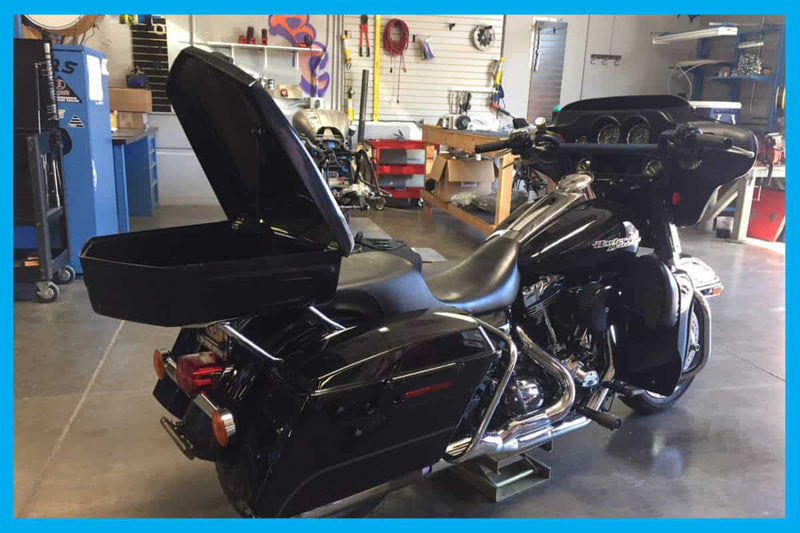 DBC207 | Harley-Davidson "Casket" Tour Pack Up To 2024