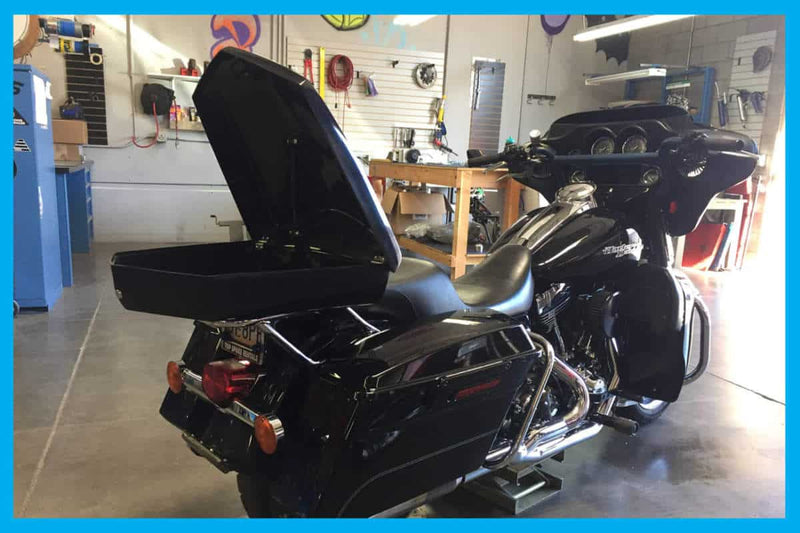 DBC207 | Harley-Davidson "Casket" Tour Pack Up To 2024