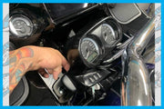 DBC272 | Harley-Davidson “T3” Road Glide Specific Pull Back T-Bar Gauge Cap 2015 To 2023