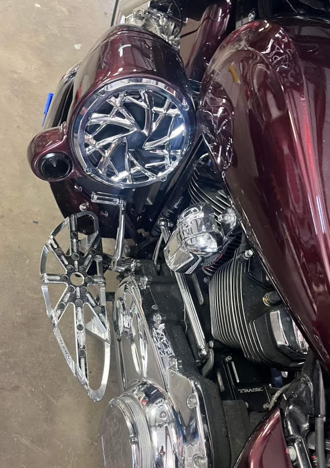 DBC322 | Harley-Davidson Water-Cooled 8″ Lower Pods -- Touring Model