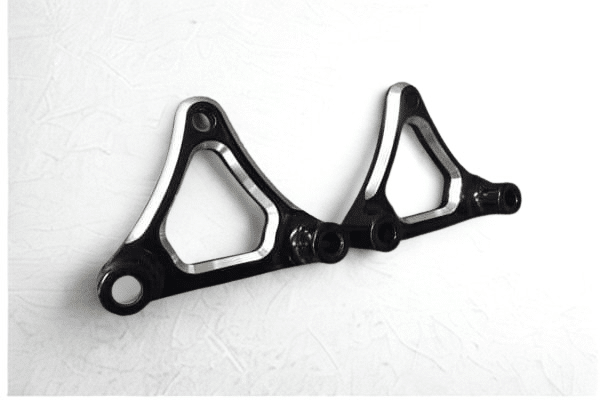 DBC142 | Harley-Davidson Front Fender 3 Point Mounting Brackets